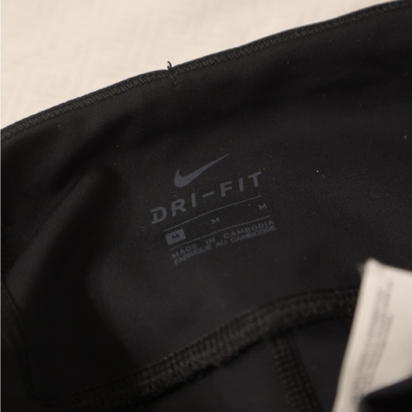 Nike Women’s Black Running Leggings M — Pink Swoosh, Stirrup Cuffs, Dri-Fit - Picture 3 of 4